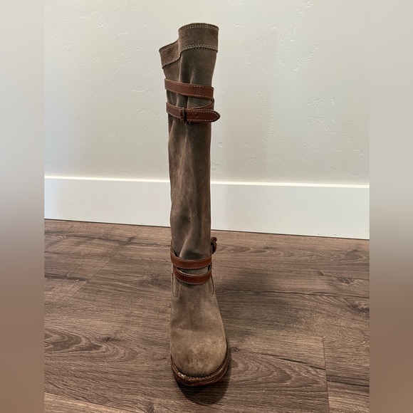 Frye Jane Strappy boot - Picture 13 of 13
